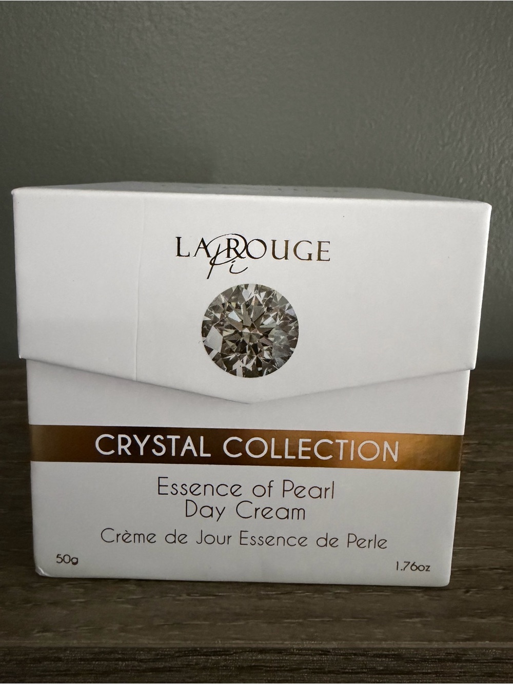 Essence of Pearl Day Cream